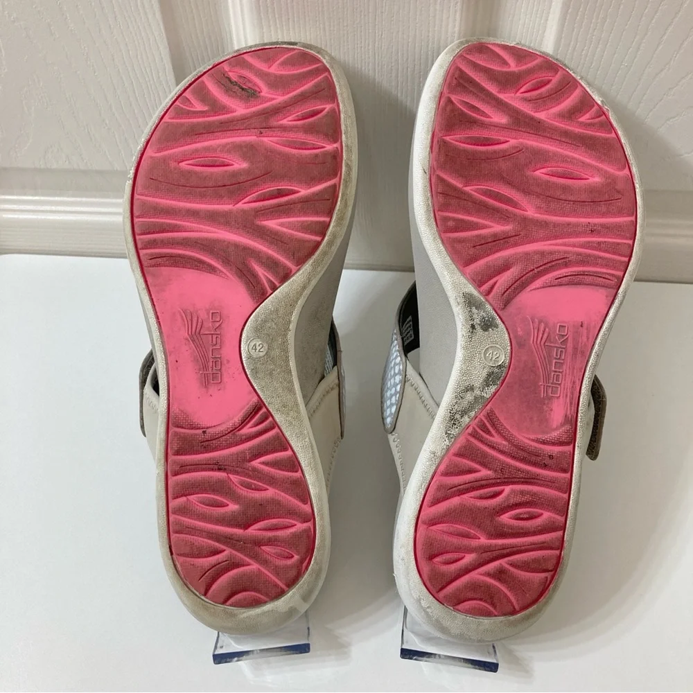 Dansko Women’s Katy 2 Gray Leather Hooded Sandal Flip Flop 11.5 Size 42 Vacation - Picture 9 of 11
